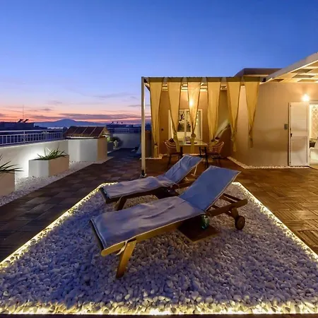 Skyloft - Location & Private Roof Garden